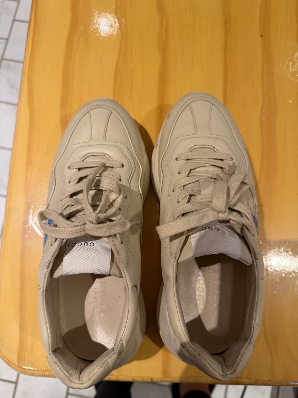 Gucci Disney x Rhyton Women’s Sneakers - Picture 10 of 10